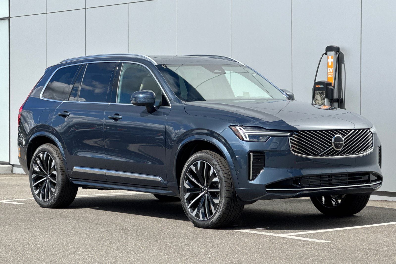 2026 Volvo XC90 Plug-In Hybrid T8 Ultra 7 Passenger