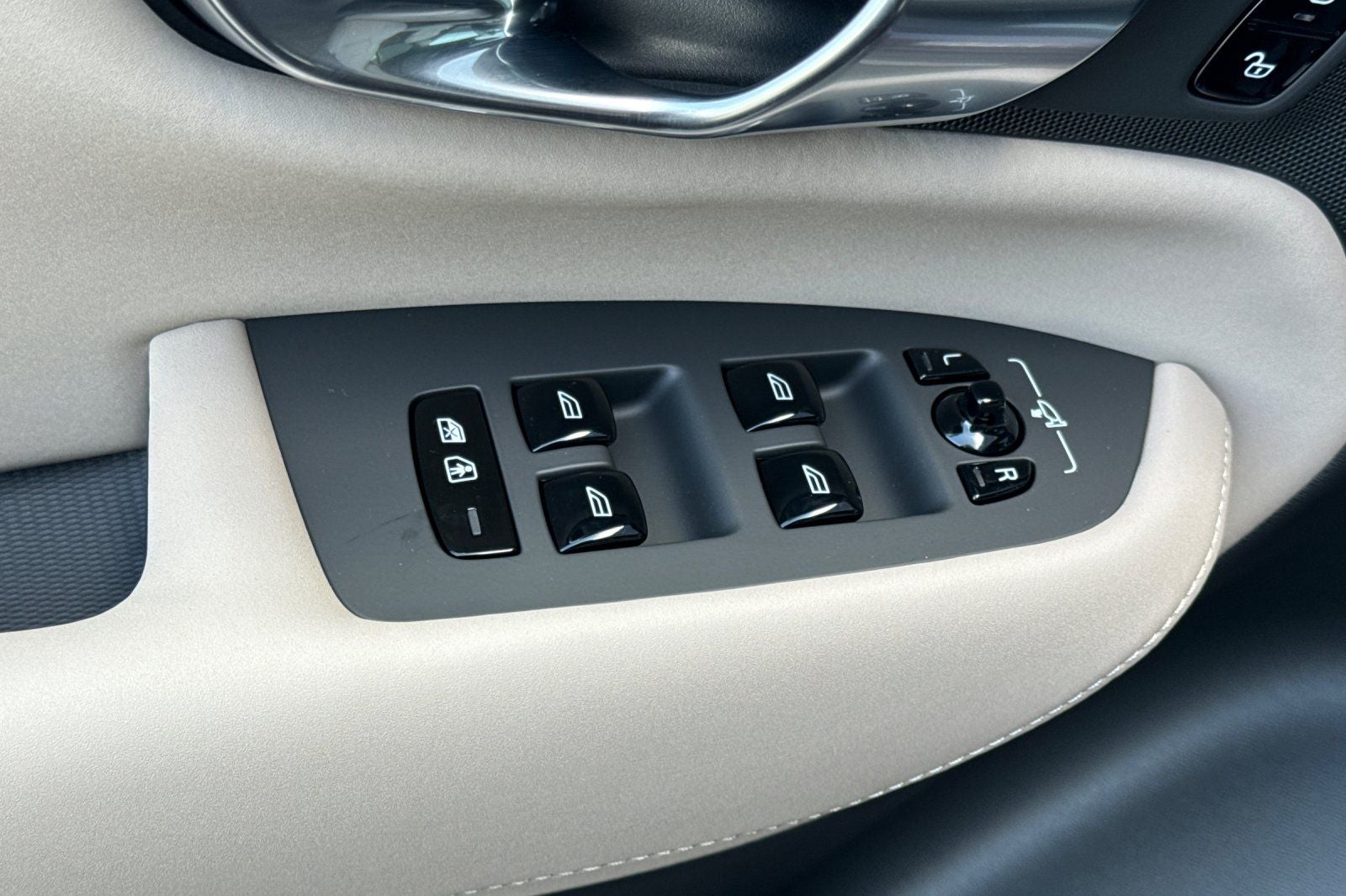 2026 Volvo XC90 Plug-In Hybrid T8 Ultra 7 Passenger