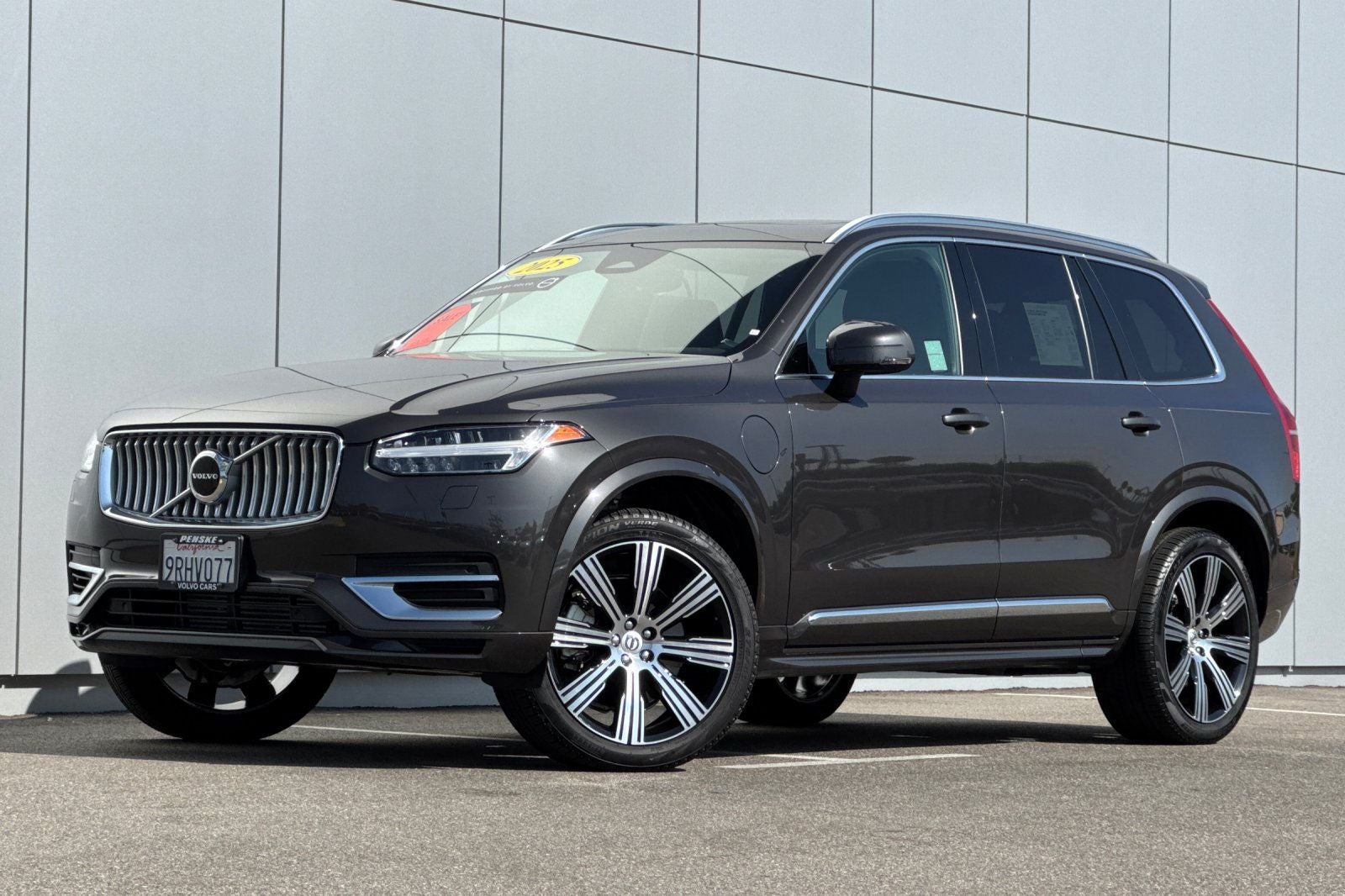 2025 Volvo XC90 Plug-In Hybrid T8 Core 7 Passenger