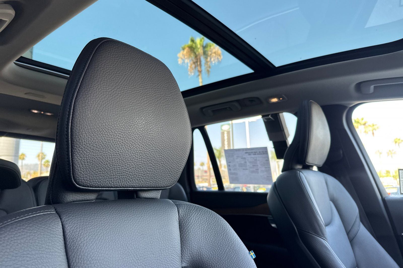2025 Volvo XC90 Plug-In Hybrid T8 Core 7 Passenger