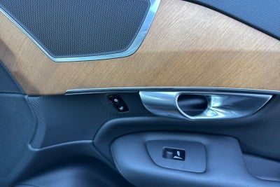 2025 Volvo XC90 Plug-In Hybrid T8 Core 7 Passenger