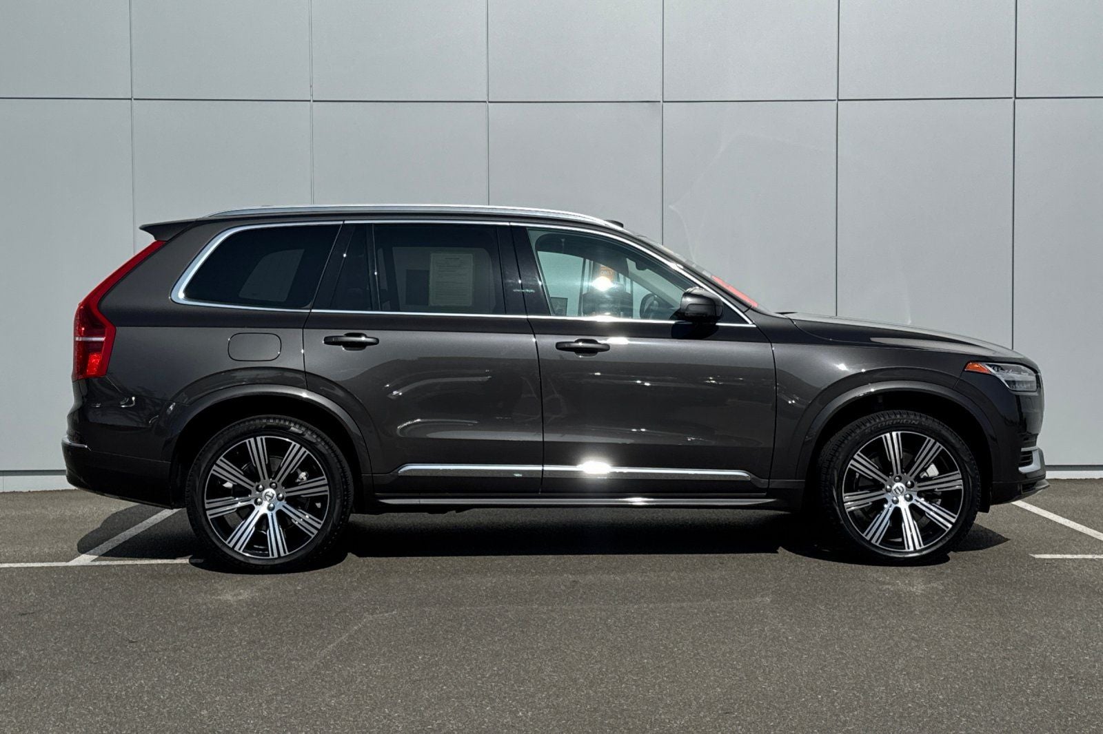 2025 Volvo XC90 Plug-In Hybrid T8 Core 7 Passenger