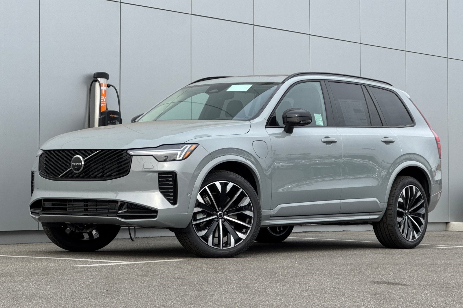 2026 Volvo XC90 Plug-In Hybrid T8 Ultra