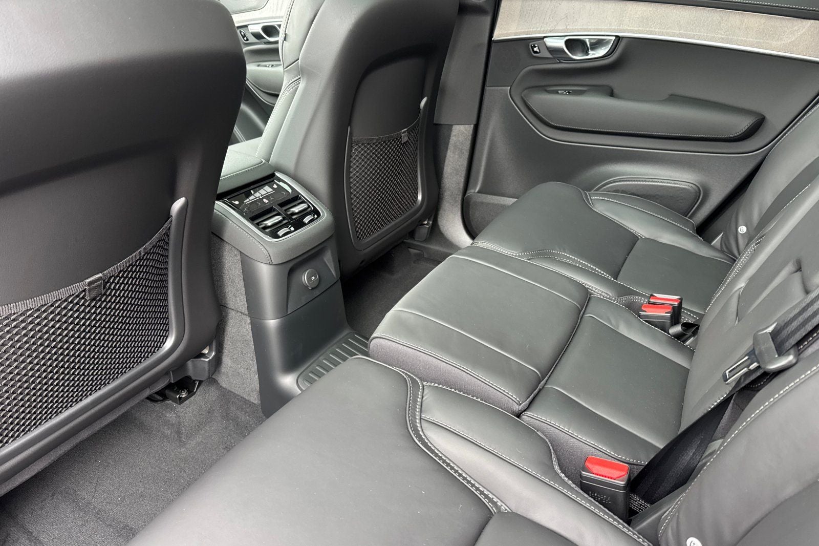 2026 Volvo XC90 Plug-In Hybrid T8 Ultra