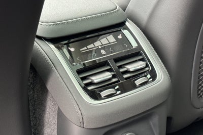 2026 Volvo XC90 Plug-In Hybrid T8 Ultra