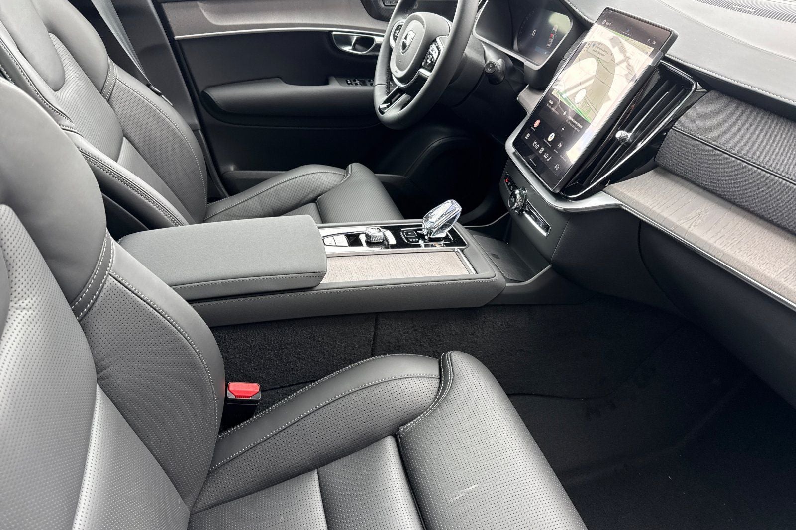 2026 Volvo XC90 Plug-In Hybrid T8 Ultra