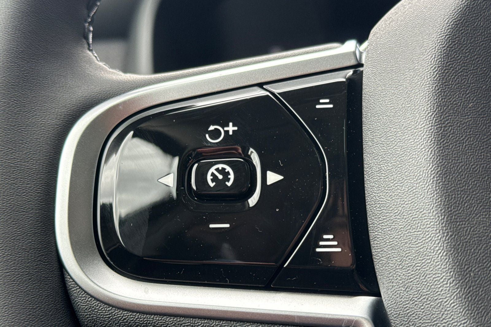 2026 Volvo XC90 Plug-In Hybrid T8 Ultra