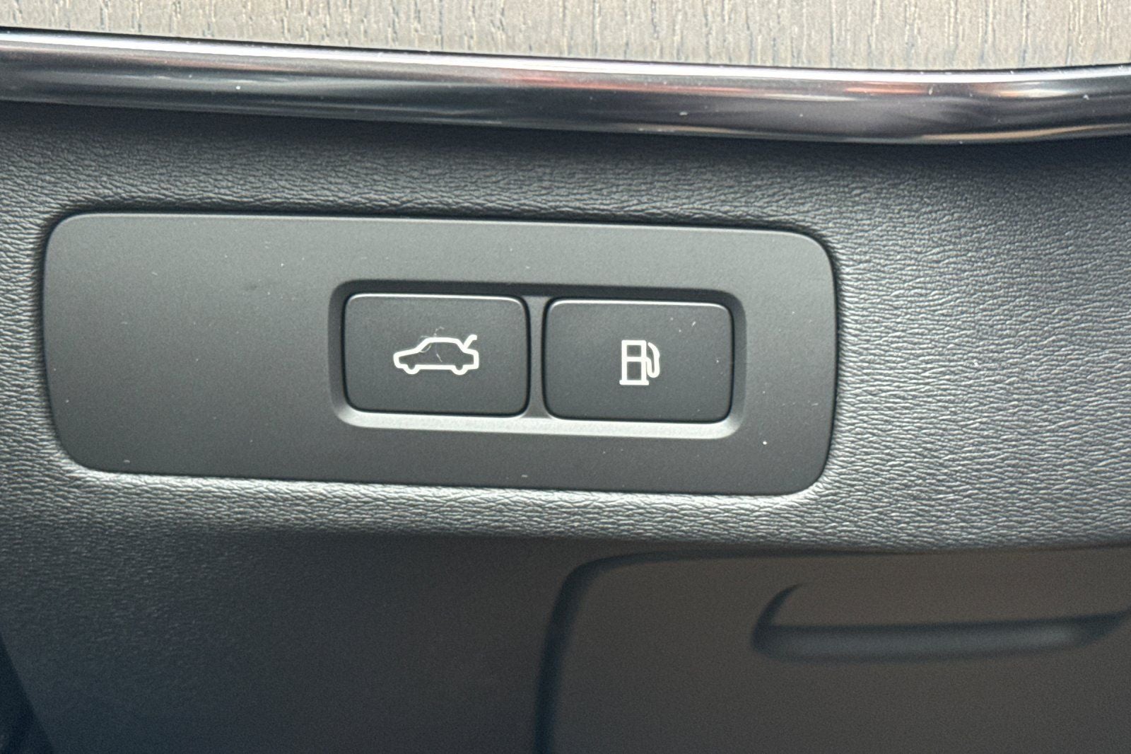 2026 Volvo XC90 Plug-In Hybrid T8 Ultra