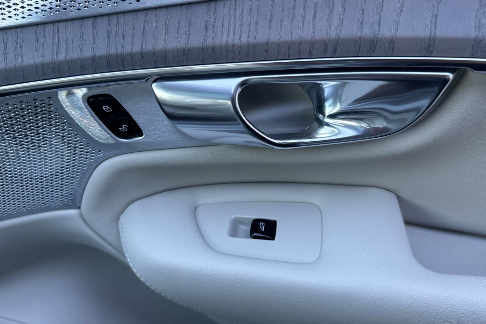 2026 Volvo XC90 Plug-In Hybrid T8 Ultra