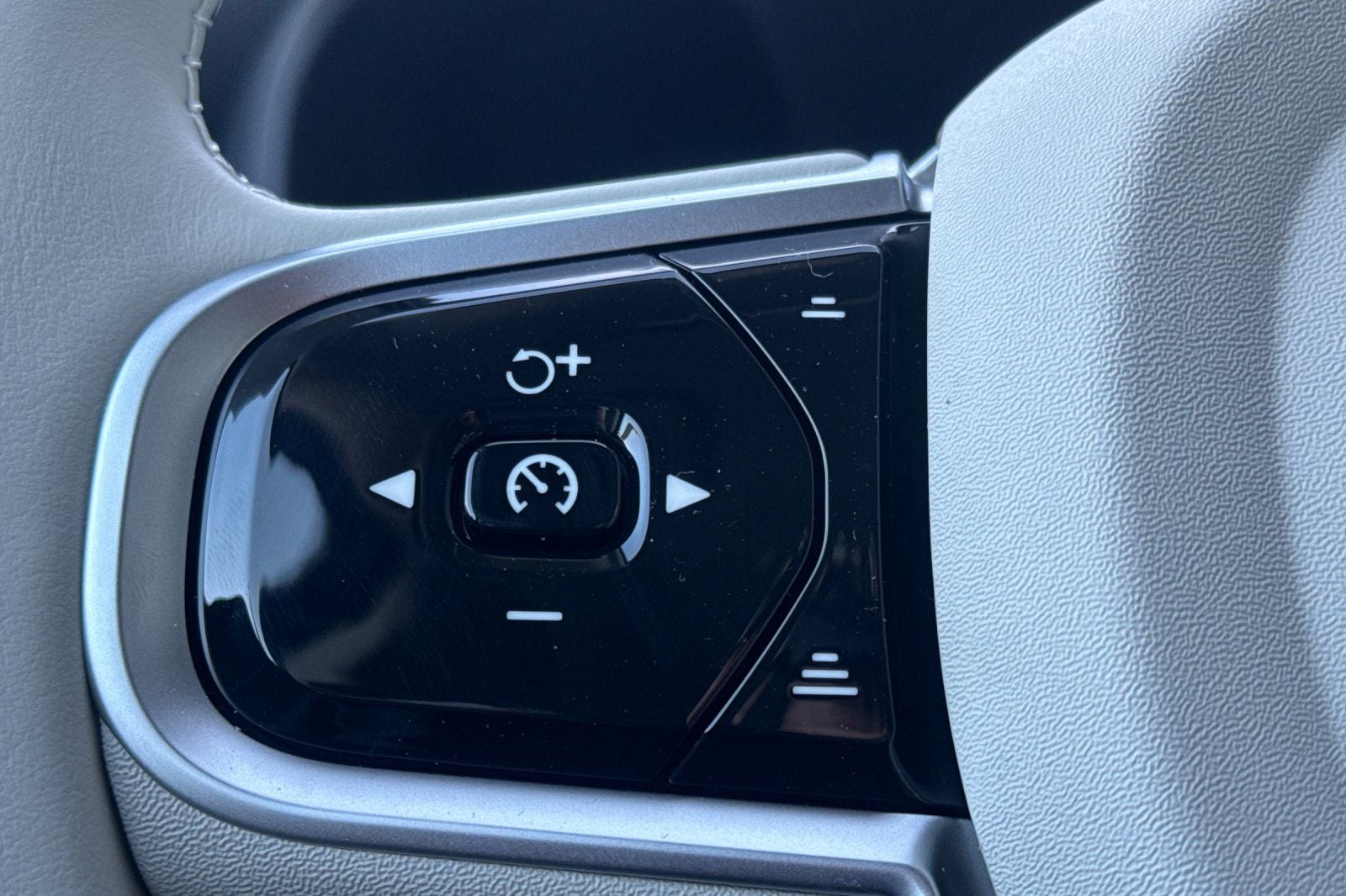 2026 Volvo XC90 Plug-In Hybrid T8 Ultra