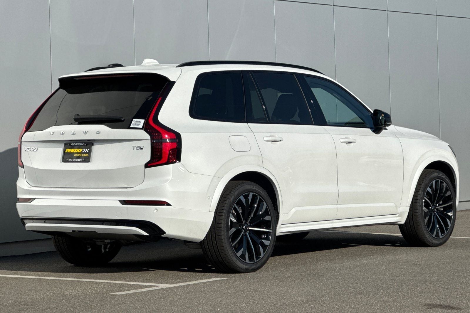 2026 Volvo XC90 Plug-In Hybrid T8 Ultra
