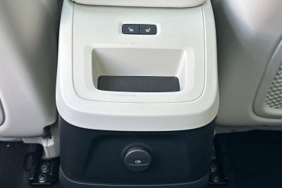 2025 Volvo XC60 Plug-In Hybrid T8 Plus