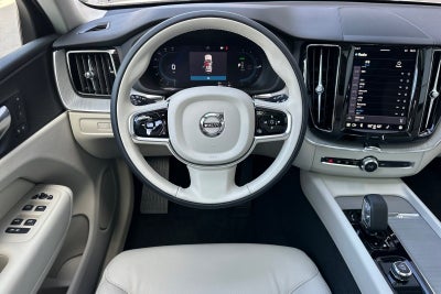 2025 Volvo XC60 Plug-In Hybrid T8 Plus