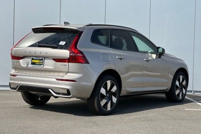 2025 Volvo XC60 Plug-In Hybrid T8 Plus