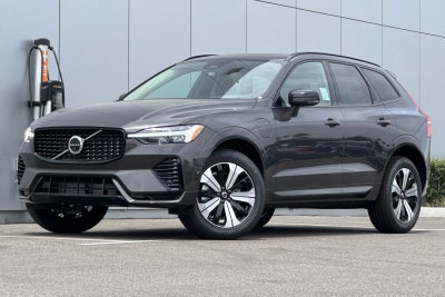 2025 Volvo XC60 Plug-In Hybrid T8 Plus