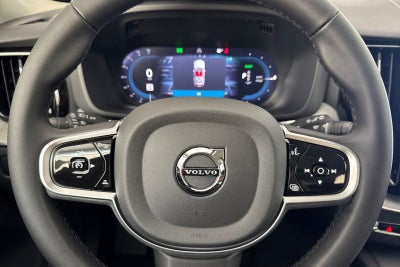 2025 Volvo XC60 Plug-In Hybrid T8 Plus