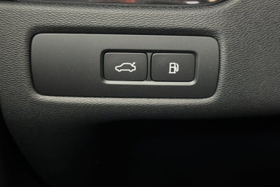 2025 Volvo XC60 Plug-In Hybrid T8 Plus