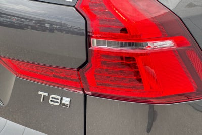 2025 Volvo XC60 Plug-In Hybrid T8 Plus