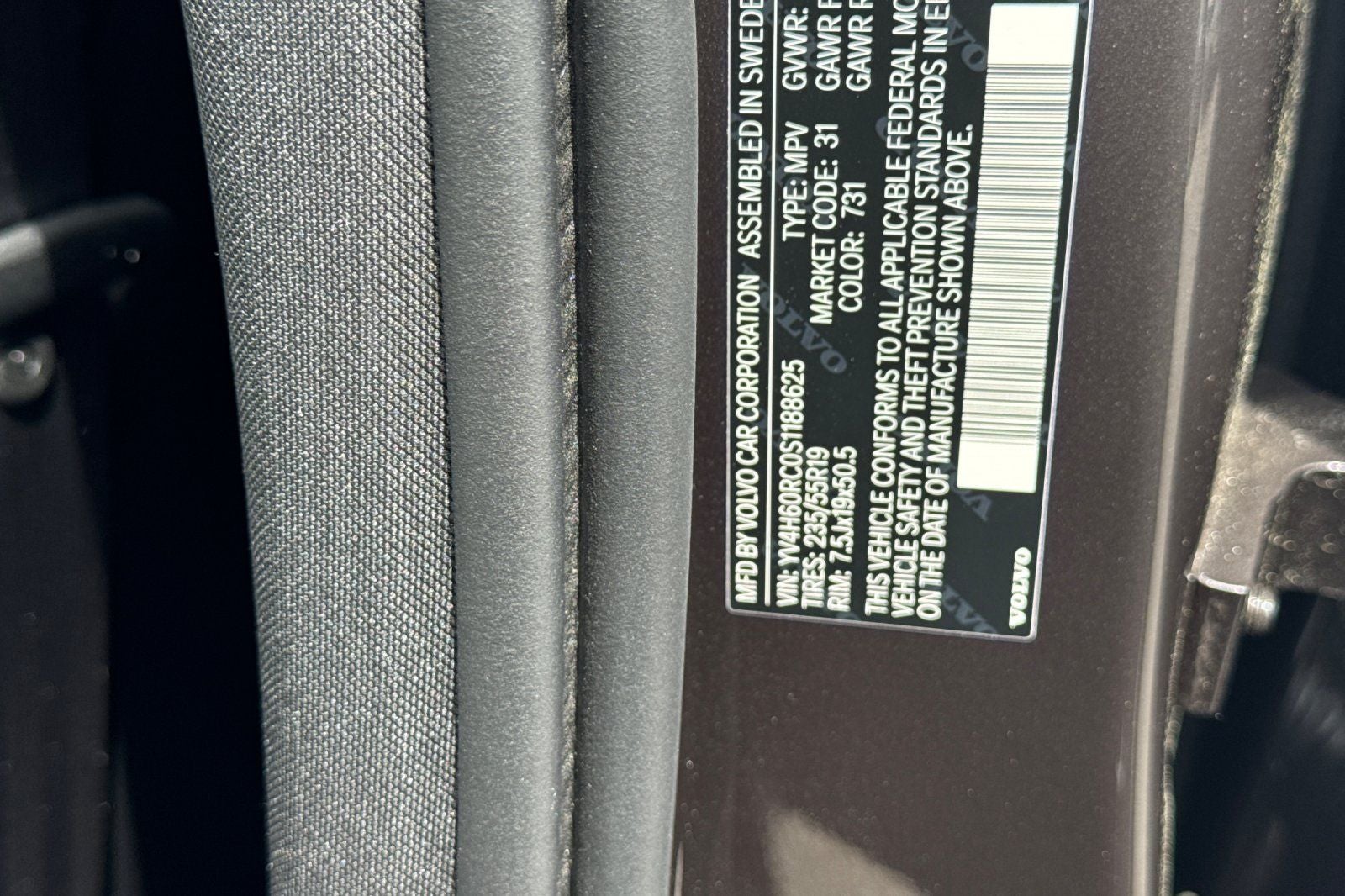 2025 Volvo XC60 Plug-In Hybrid T8 Plus