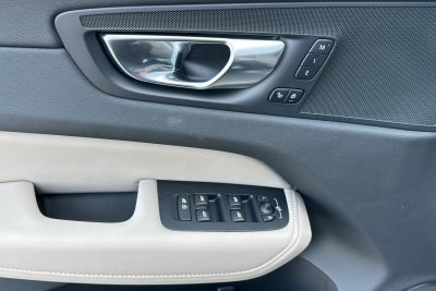 2026 Volvo XC60 Plug-In Hybrid T8 Plus
