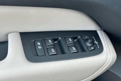 2026 Volvo XC60 Plug-In Hybrid T8 Plus