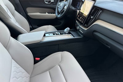 2026 Volvo XC60 Plug-In Hybrid T8 Plus