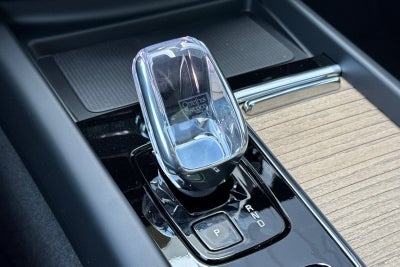 2026 Volvo XC60 Plug-In Hybrid T8 Plus