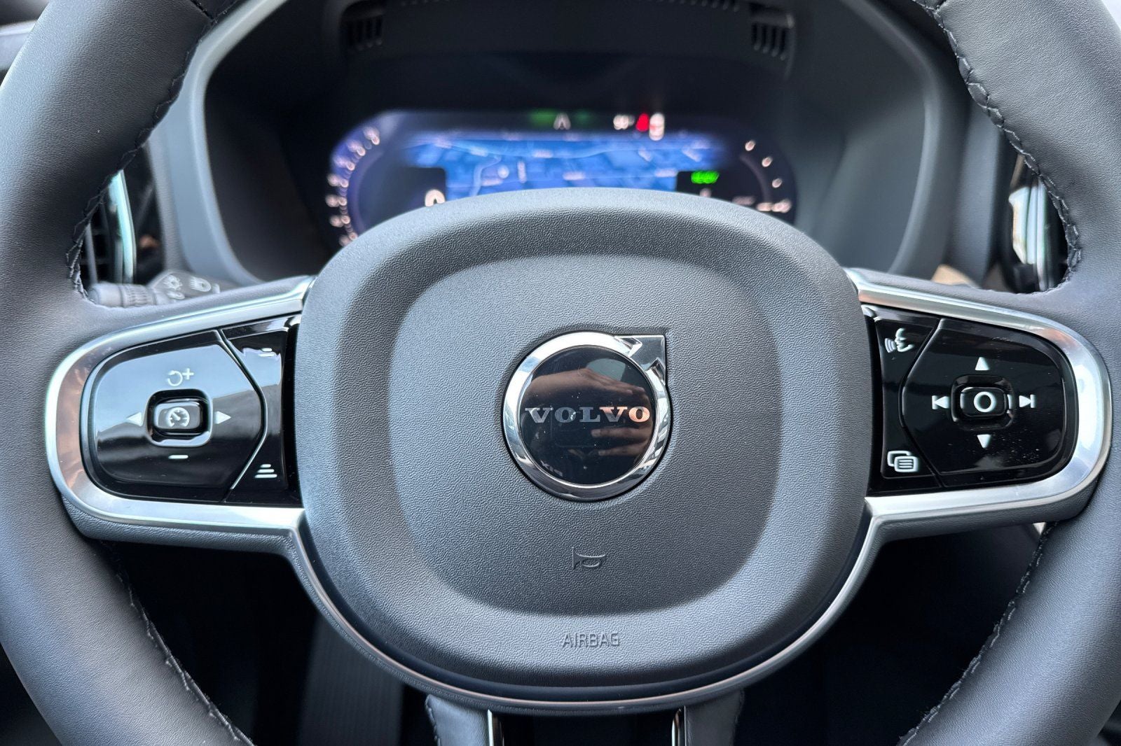 2026 Volvo XC60 Plug-In Hybrid T8 Plus