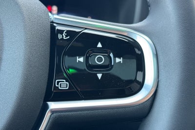 2026 Volvo XC60 Plug-In Hybrid T8 Plus