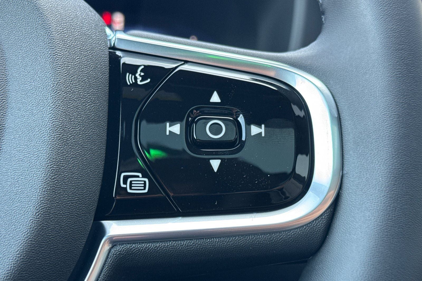 2026 Volvo XC60 Plug-In Hybrid T8 Plus