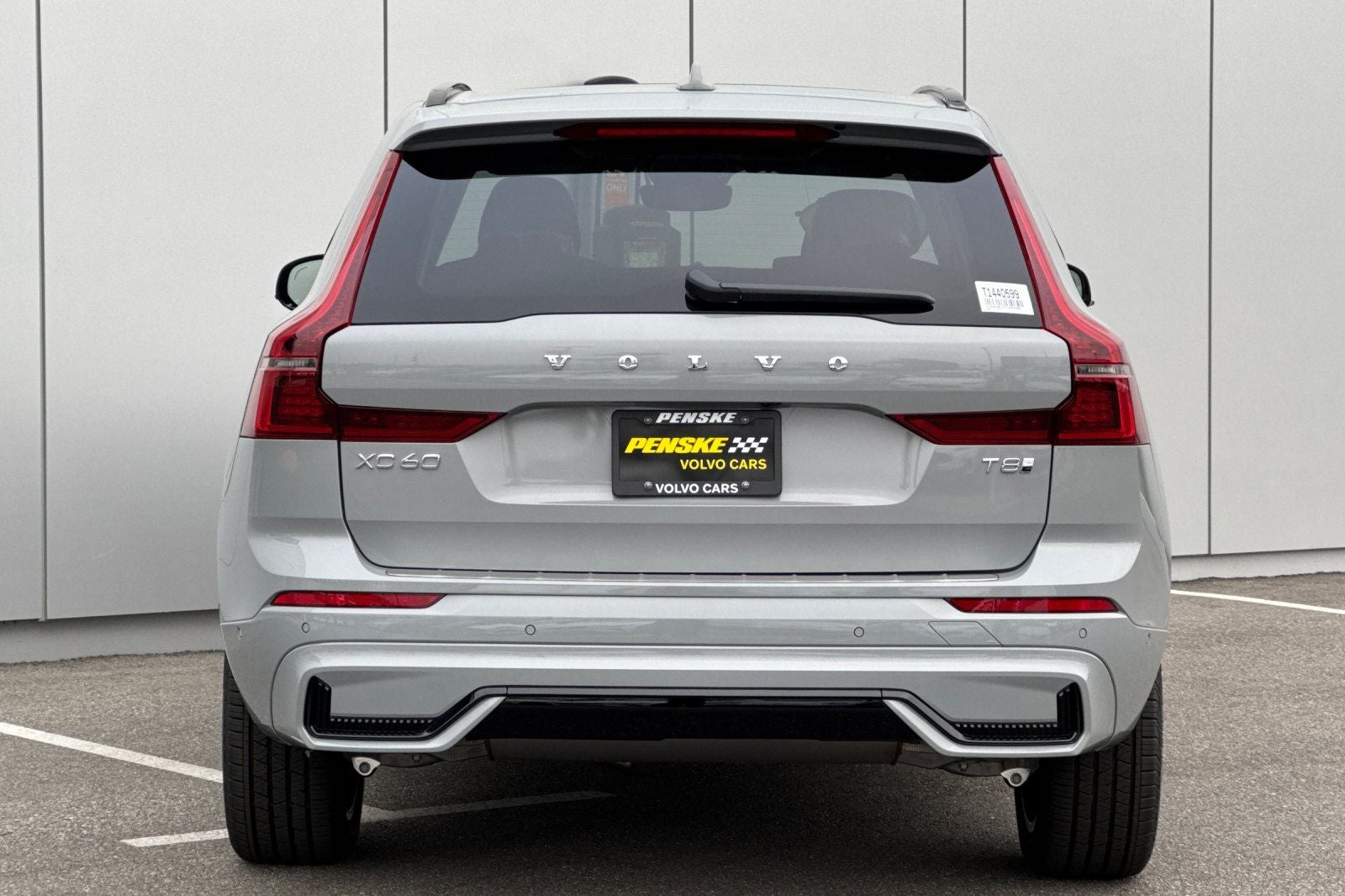 2026 Volvo XC60 Plug-In Hybrid T8 Plus
