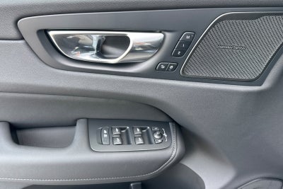 2026 Volvo XC60 Plug-In Hybrid T8 Plus