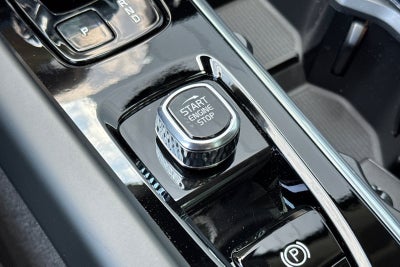 2026 Volvo XC60 Plug-In Hybrid T8 Plus