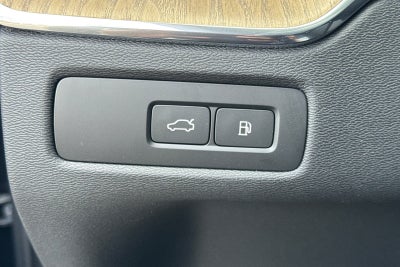 2026 Volvo XC60 Plug-In Hybrid T8 Plus