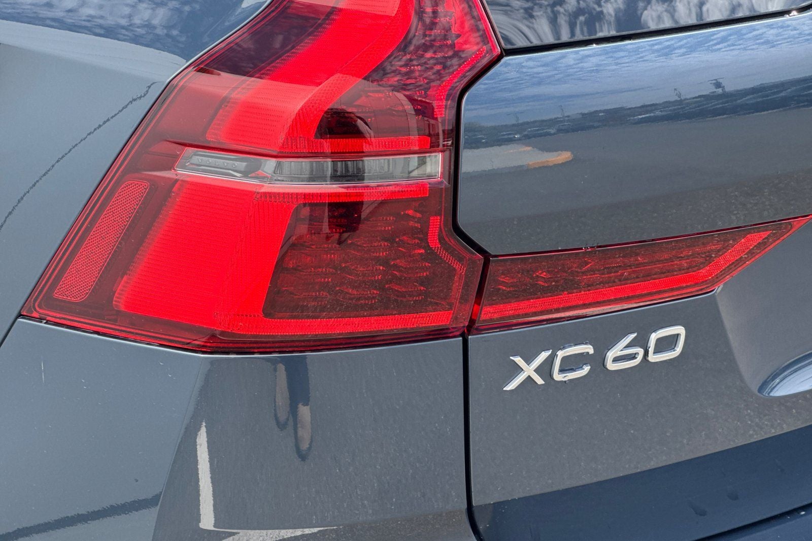 2026 Volvo XC60 Plug-In Hybrid T8 Plus