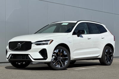2026 Volvo XC60 Plug-In Hybrid T8 Plus