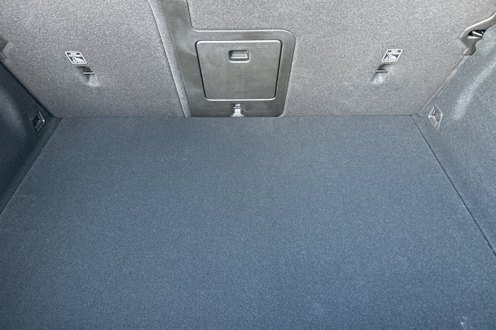 2026 Volvo XC60 Plug-In Hybrid T8 Plus