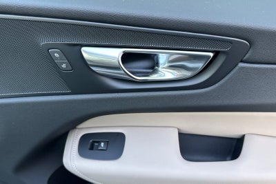 2026 Volvo XC60 Plug-In Hybrid T8 Plus