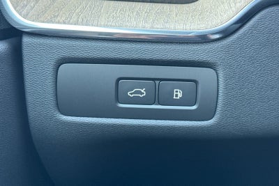 2026 Volvo XC60 Plug-In Hybrid T8 Plus