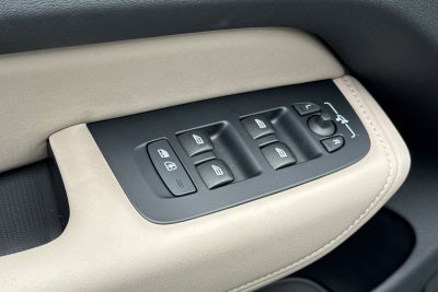 2026 Volvo XC60 Plug-In Hybrid T8 Plus