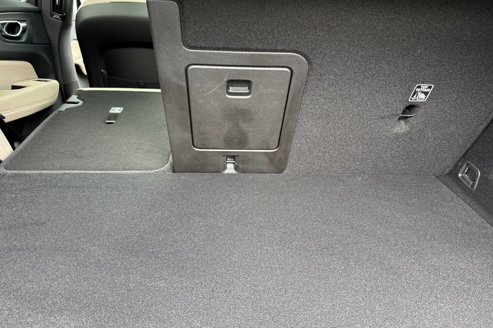 2026 Volvo XC60 Plug-In Hybrid T8 Plus