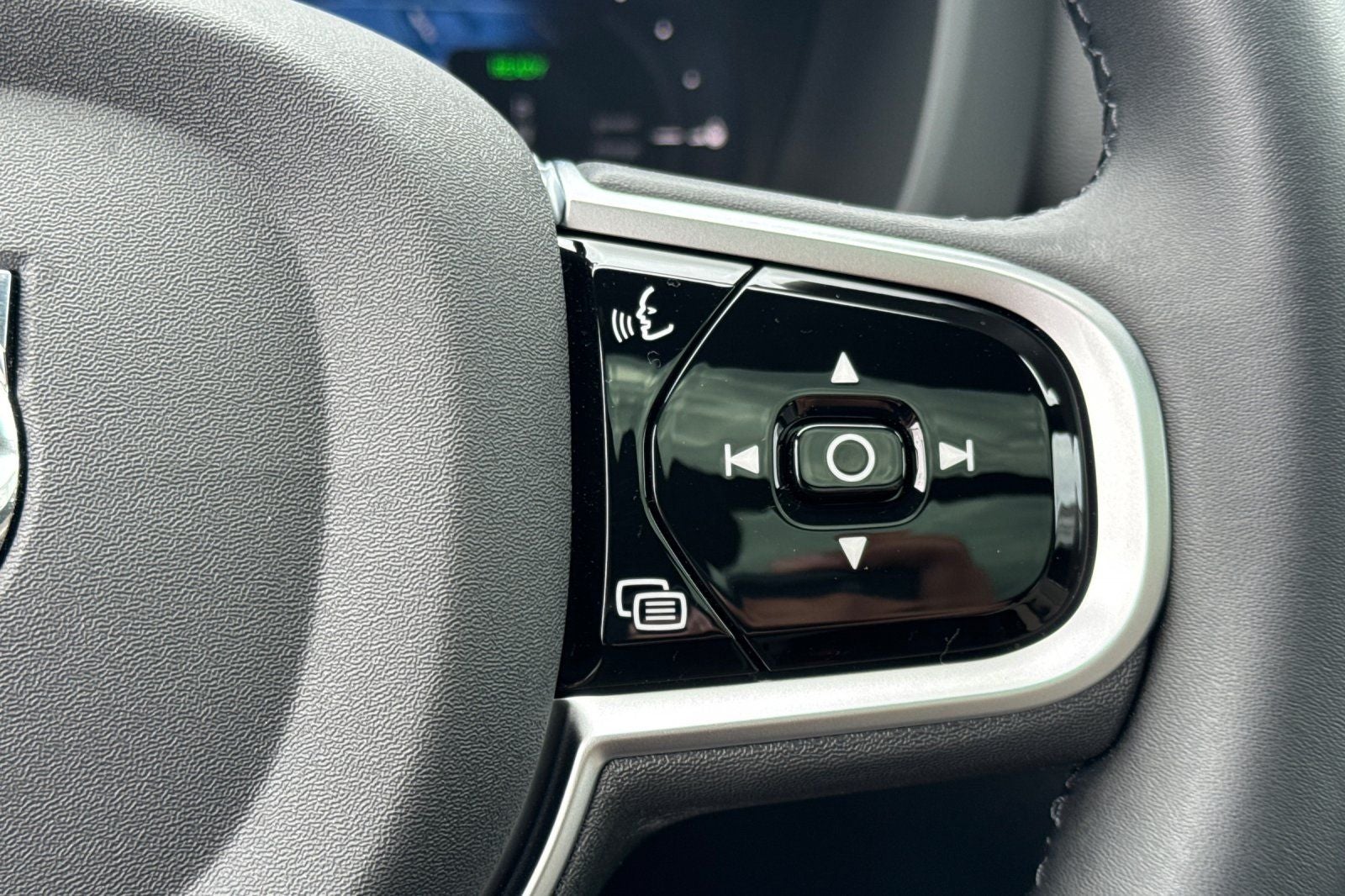 2026 Volvo XC60 Plug-In Hybrid T8 Plus