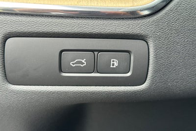 2026 Volvo XC60 Plug-In Hybrid T8 Plus