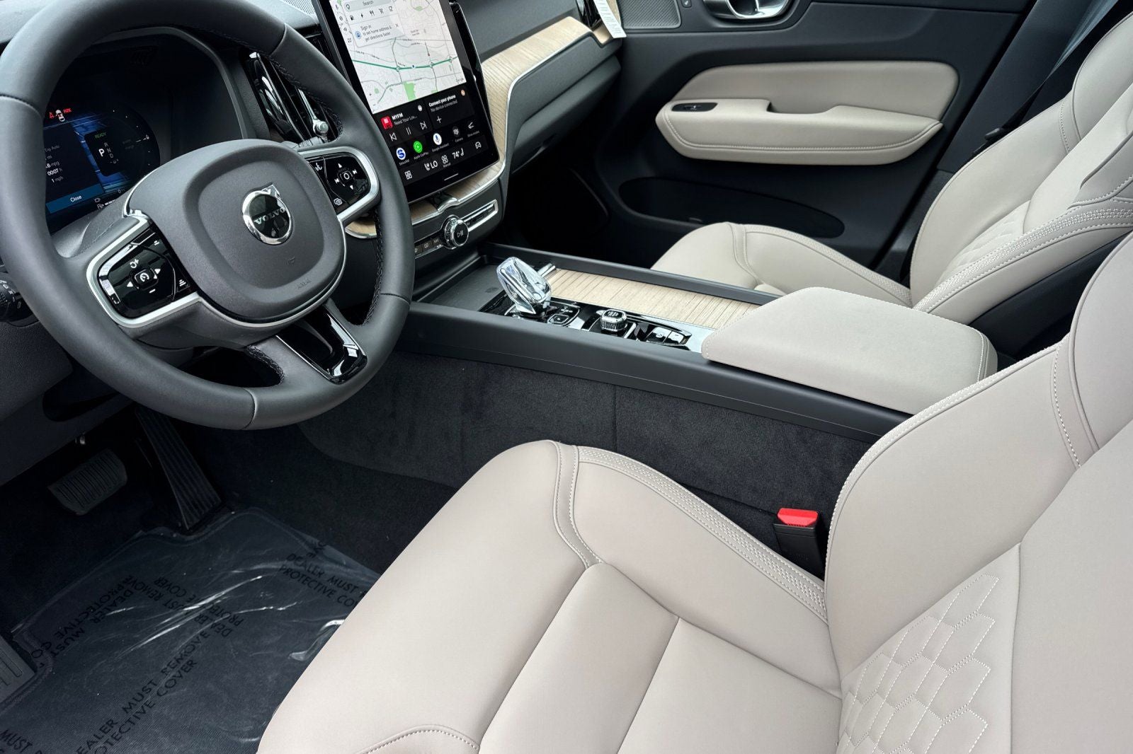 2026 Volvo XC60 Plug-In Hybrid T8 Plus