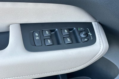 2026 Volvo XC60 Plug-In Hybrid T8 Plus