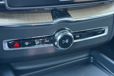 2026 Volvo XC60 Plug-In Hybrid T8 Plus