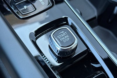 2026 Volvo XC60 Plug-In Hybrid T8 Plus