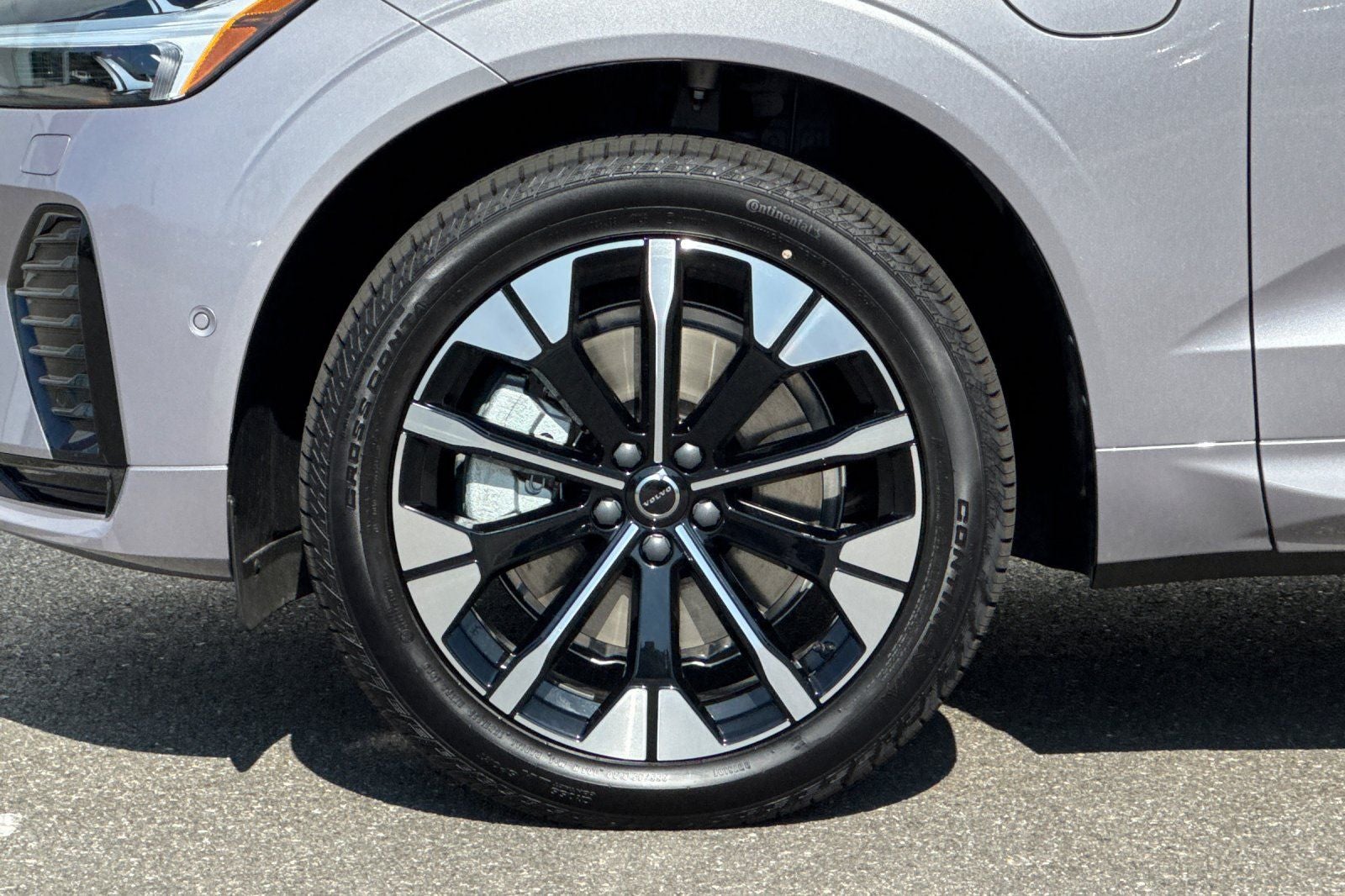 2026 Volvo XC60 Plug-In Hybrid T8 Plus