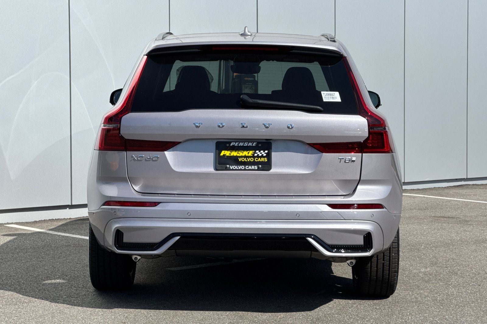2026 Volvo XC60 Plug-In Hybrid T8 Plus