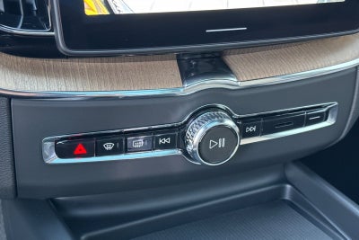 2026 Volvo XC60 Plug-In Hybrid T8 Plus